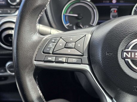 Nissan Juke 1.6 N-Connecta SUV 5dr Petrol Hybrid Auto Euro 6 (143 ps) 25