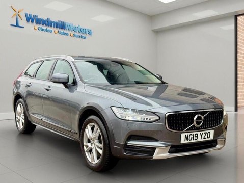 Volvo V90 Cross Country 2.0 D4 Auto AWD Euro 6 (s/s) 5dr 1