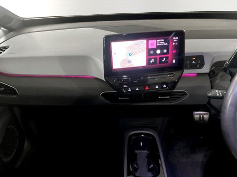 Volkswagen ID.3 Pro Performance 58kWh Family Hatchback 5dr Electric Auto (204 ps) Heated Se 18