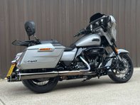 Harley-Davidson Cvo 2.0 CVO Street Glide 1977 23 26