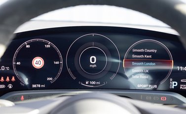 Porsche Taycan Turbo S 18