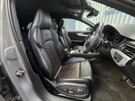 Audi RS4 2.9 TFSI V6 Estate 5dr Petrol Tiptronic quattro Euro 6 (s/s) (450 ps) 3