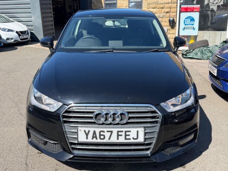 Audi A1 TFSI SPORT NAV 4