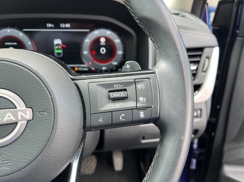 Nissan Qashqai 1.3 DIG-T MHEV N-Connecta SUV 5dr Petrol Hybrid XTRON Euro 6 (s/s) (158 ps) 21