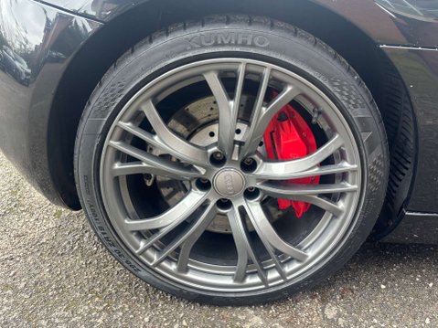 Audi R8 4.2 R8 LE Semi-Auto 4WD 2dr 17