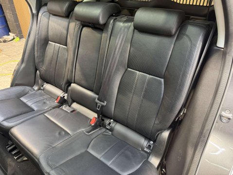 Land Rover Discovery Sport 2.0 Discovery Sport Black HSE TD4 Auto 4WD 5dr 67