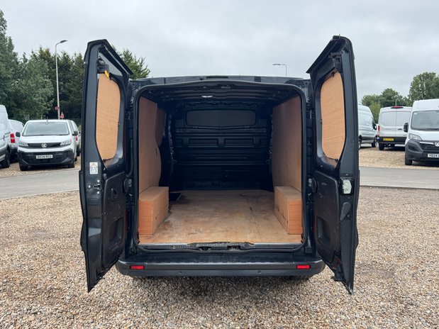 Nissan Primastar LWB L2H1 [SOLD MT] Low Roof Tekna Air Con Alloys Cam Nav Sensors EURO 6 8