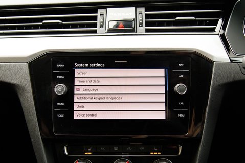 Volkswagen Passat SEL TSI EVO DSG 24