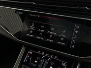 Audi RS Q8 VORSPRUNG TFSI QUATTRO MHEV 70