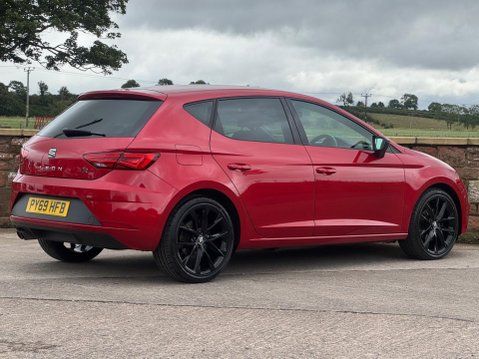 SEAT Leon 1.5 TSI EVO FR Black Edition Euro 6 (s/s) 5dr 4