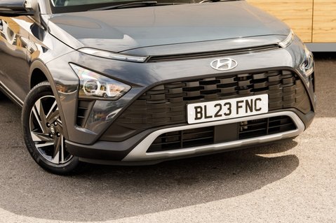Hyundai BAYON T-GDI SE CONNECT DCT MHEV 10