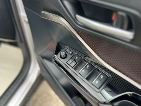 Toyota C-HR EXCEL 44