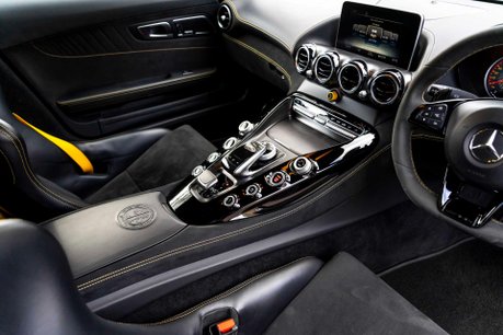 Mercedes-Benz AMG GT R FULL PPF. CARBON FIBRE PACK 1,2 & 3. CARBON ENGINE BAY. AMG TRACK PACK. 21