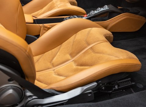 Ferrari 488 SPIDER 20