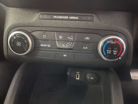 Ford Focus 1.0 Focus Active Auto 5dr 28
