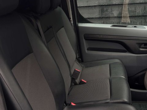 Vauxhall Vivaro 1.5 Vivaro 2900 Sportive S/S 45