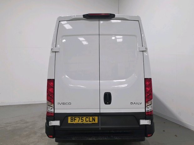 Iveco Daily Daily 35S14A8V H2 2.3 BUISNESS Van 3520L WB Hi-Matic 7