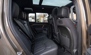 Land Rover Defender 110 X P400 15