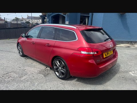 Peugeot 308 E-THP SW ALLURE 5