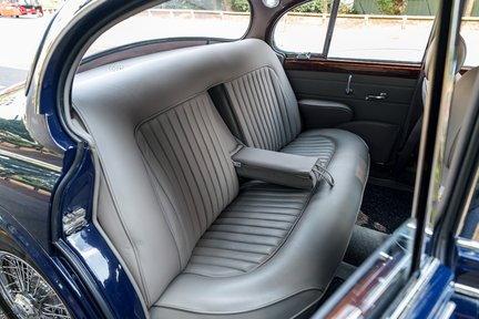 Jaguar MKII 3.8 27