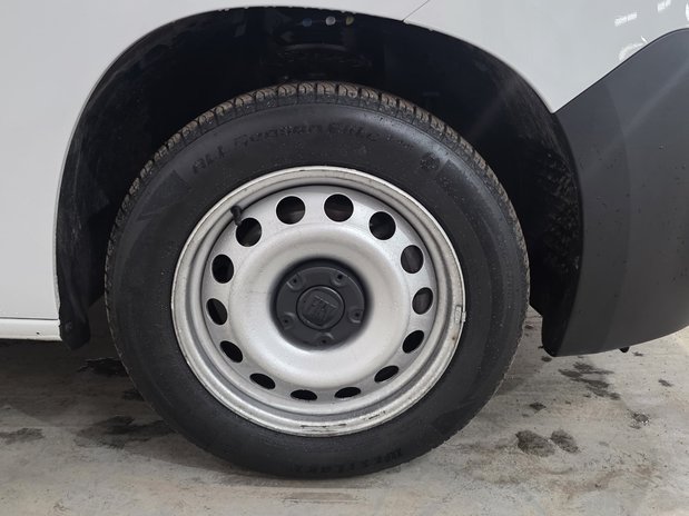 Fiat Doblo Doblo 1.5 BlueHDi 1000kg 100 Van 4