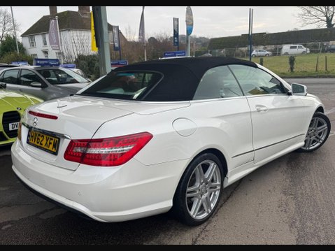 Mercedes-Benz E Class 1.8 E200 BlueEfficiency Sport Cabriolet Euro 5 (s/s) 2dr 4