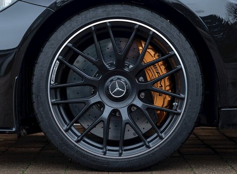 Mercedes-Benz C63 S Premium Plus 10