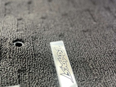 Mitsubishi Delica Roadest 77