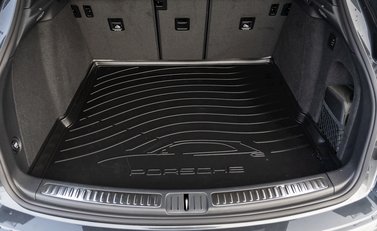 Porsche Macan GTS 33