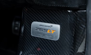 McLaren 765LT Spider 32