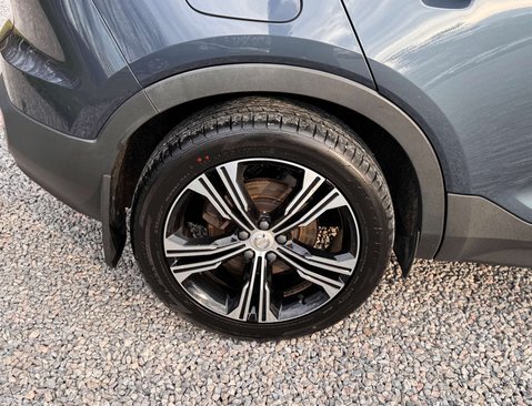 Volvo XC40 2.0 XC40 Inscription Pro D4 AWD Auto 4WD 5dr 12
