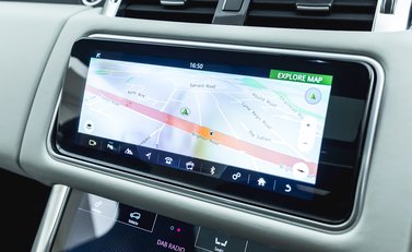 Land Rover Range Rover Sport 5.0 SVR Carbon Edition 19