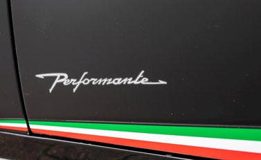 Lamborghini Huracan LP640-4 Performante 22