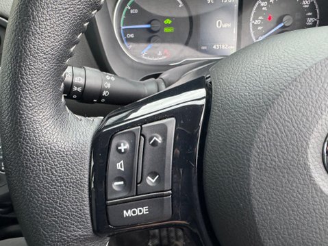 Toyota Yaris 1.5 VVT-h Icon E-CVT Euro 6 (s/s) 5dr 14