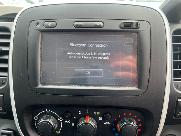 Renault Trafic SWB L1H1 (SOLD) Sportive SL27 Air Con Alloys Nav Sensors EURO 6 NO VAT 37