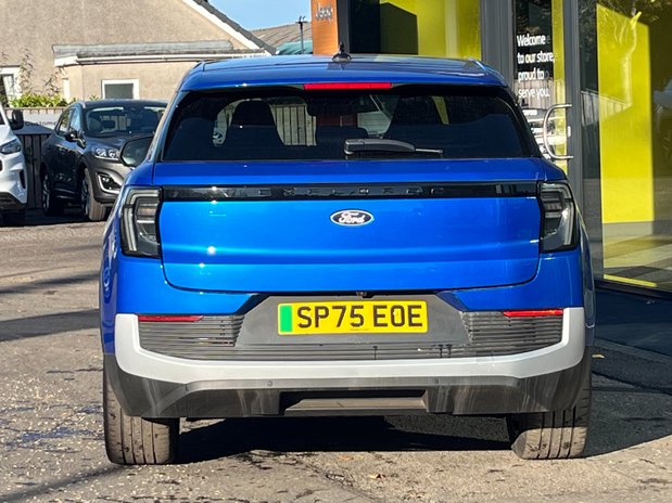 Ford Explorer PREMIUM 4