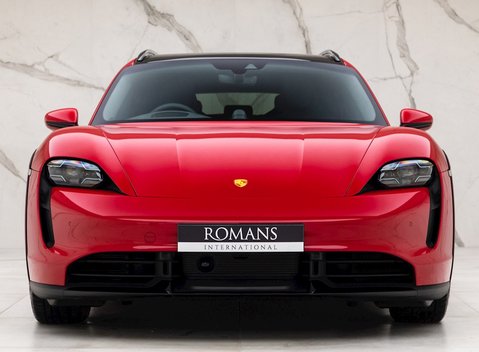 Porsche Taycan Turbo Cross Turismo 4