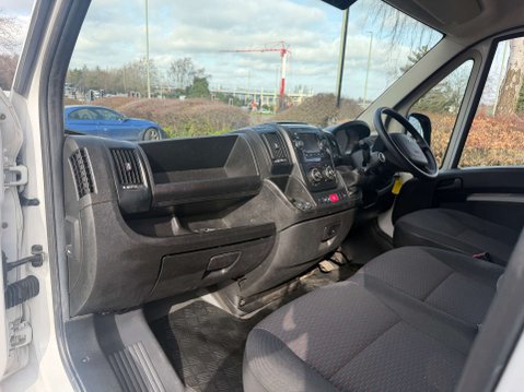 Peugeot Boxer 2.2 Boxer 335 Professional L3H2 Blue HDi 27