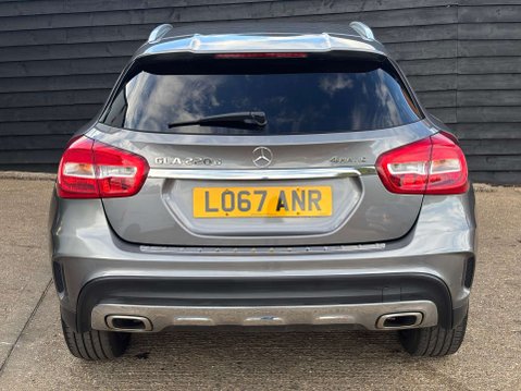 Mercedes-Benz GLA 2.1 GLA 220 AMG Line D 4Matic Auto 4WD 5dr 21