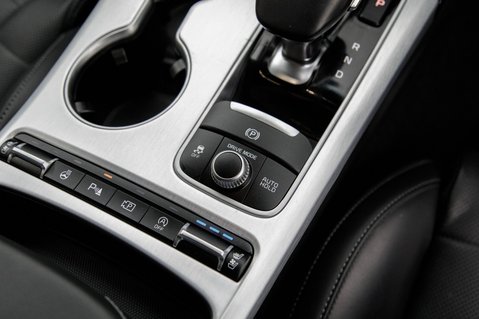 Kia Stinger GT S ISG 42