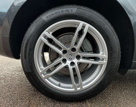 Porsche Macan 3.0 Macan S Semi-Auto 4WD 5dr 14