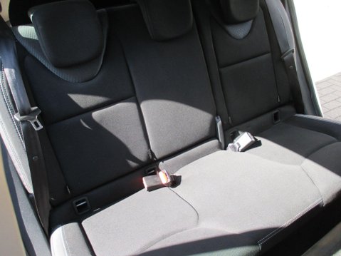 Renault Clio 0.9 TCe Play Euro 6 (s/s) 5dr 29