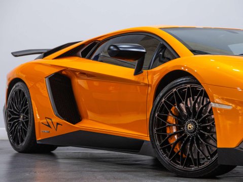 Lamborghini Aventador 6.5 V12 LP 750-4 Superveloce Coupe 2dr Petrol ISR 4WD Euro 6 (750 bhp) 10