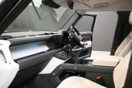 Land Rover Defender 3.0 Defender HSE D MHEV Auto 4WD 5dr 11