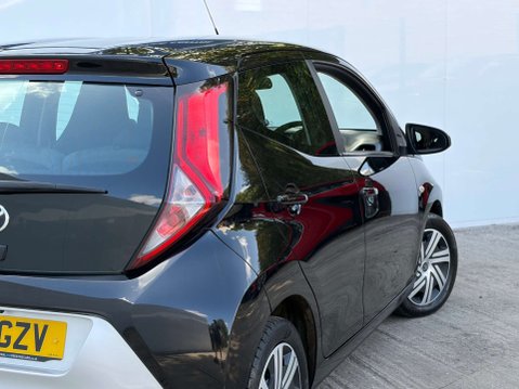 Toyota Aygo 1.0 Aygo X-Play TSS VVT-i 5dr 24
