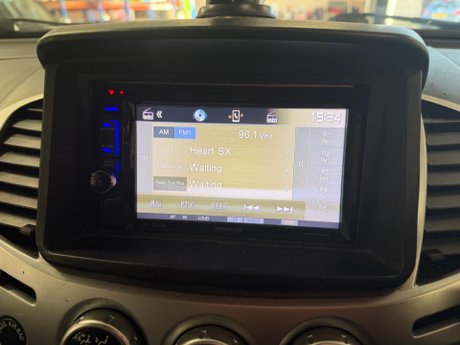 Mitsubishi L200 2.5 DI-D Barbarian Auto 4WD Euro 5 4dr (LB) 24