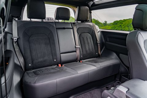 Land Rover Defender V8 Carpathian Edition 21