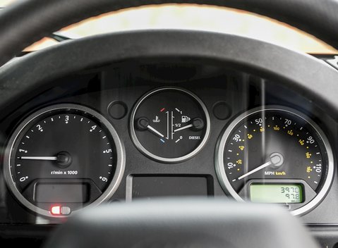 Land Rover Defender 90 XS 19