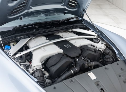 Aston Martin V12 Vantage S ROADSTER 61