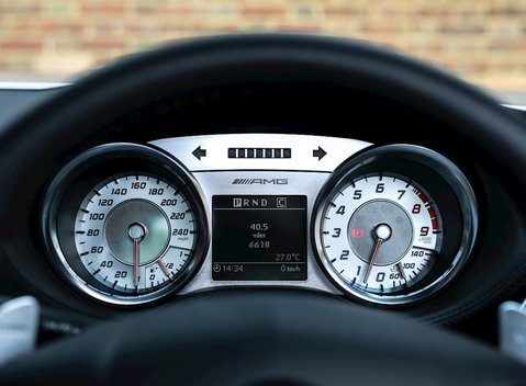 Mercedes-Benz SLS AMG 17